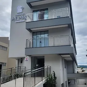 Aguas De 4 Ilhas Bombinhas
